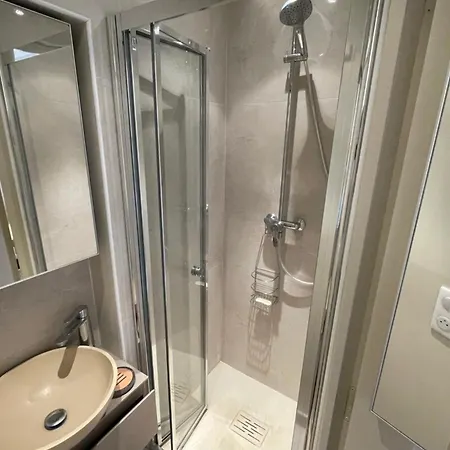 Charming - In The Heart Of A Medieval Village *